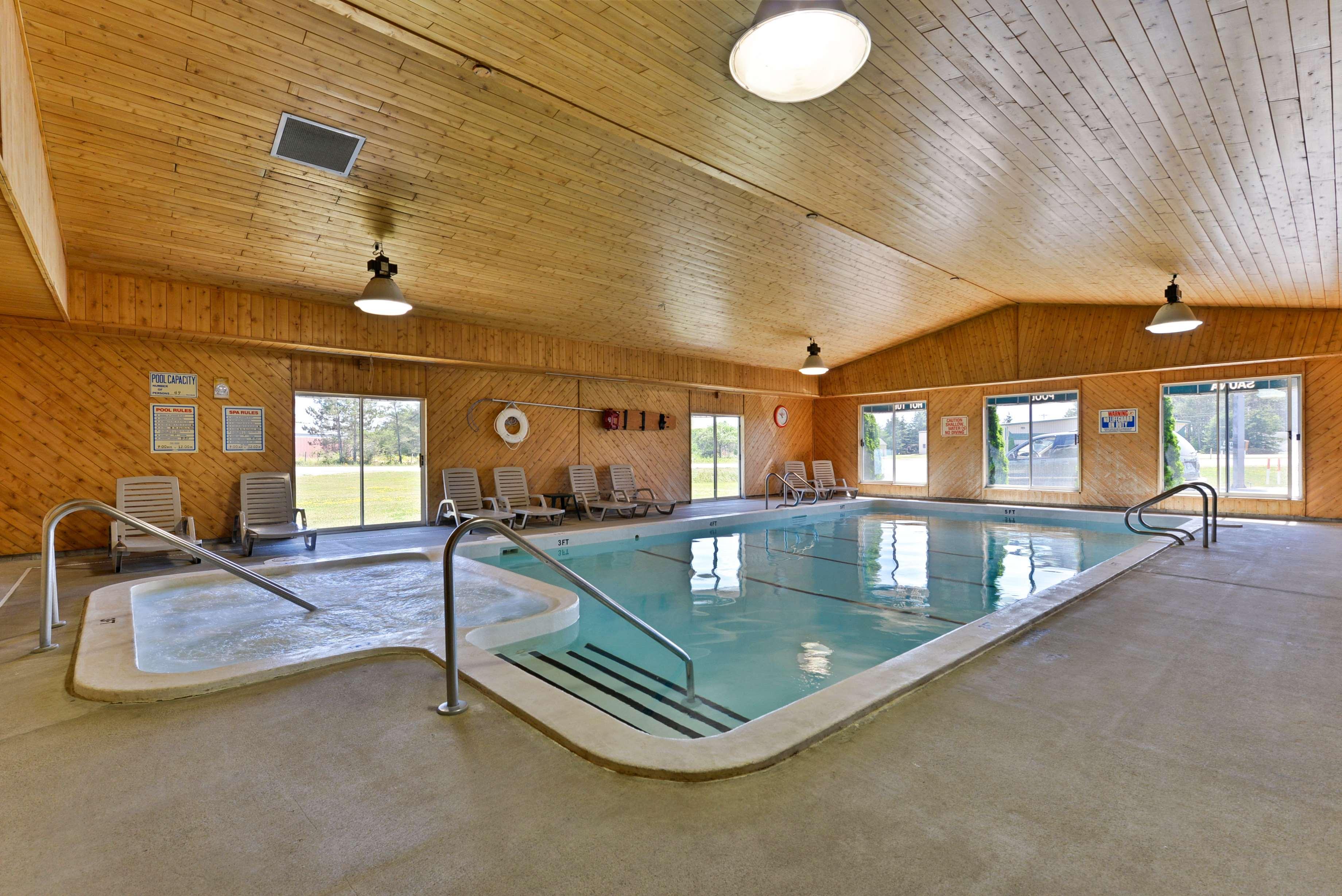 Americas Best Value Inn & Suites - Tahquamenon Country Newberry Luaran gambar