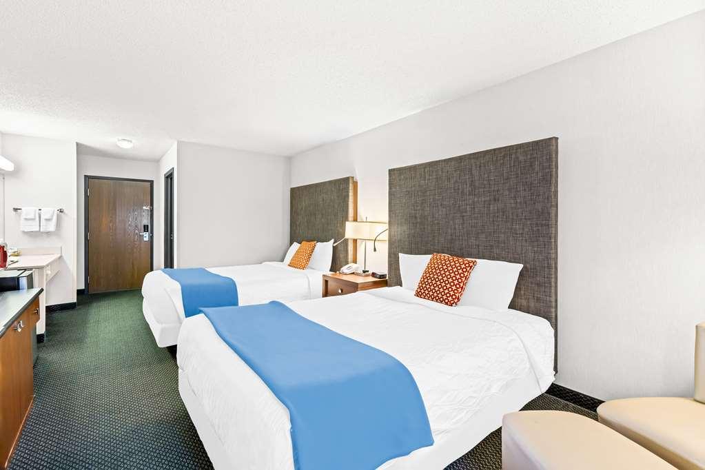 Americas Best Value Inn & Suites - Tahquamenon Country Newberry Bilik gambar