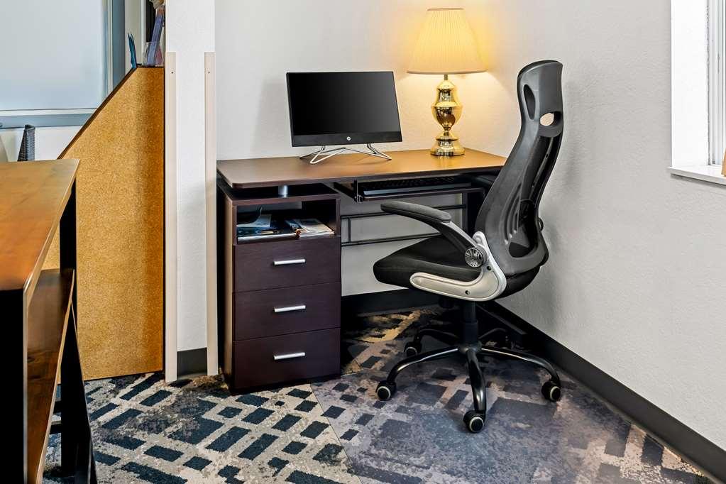 Americas Best Value Inn & Suites - Tahquamenon Country Newberry Kemudahan gambar