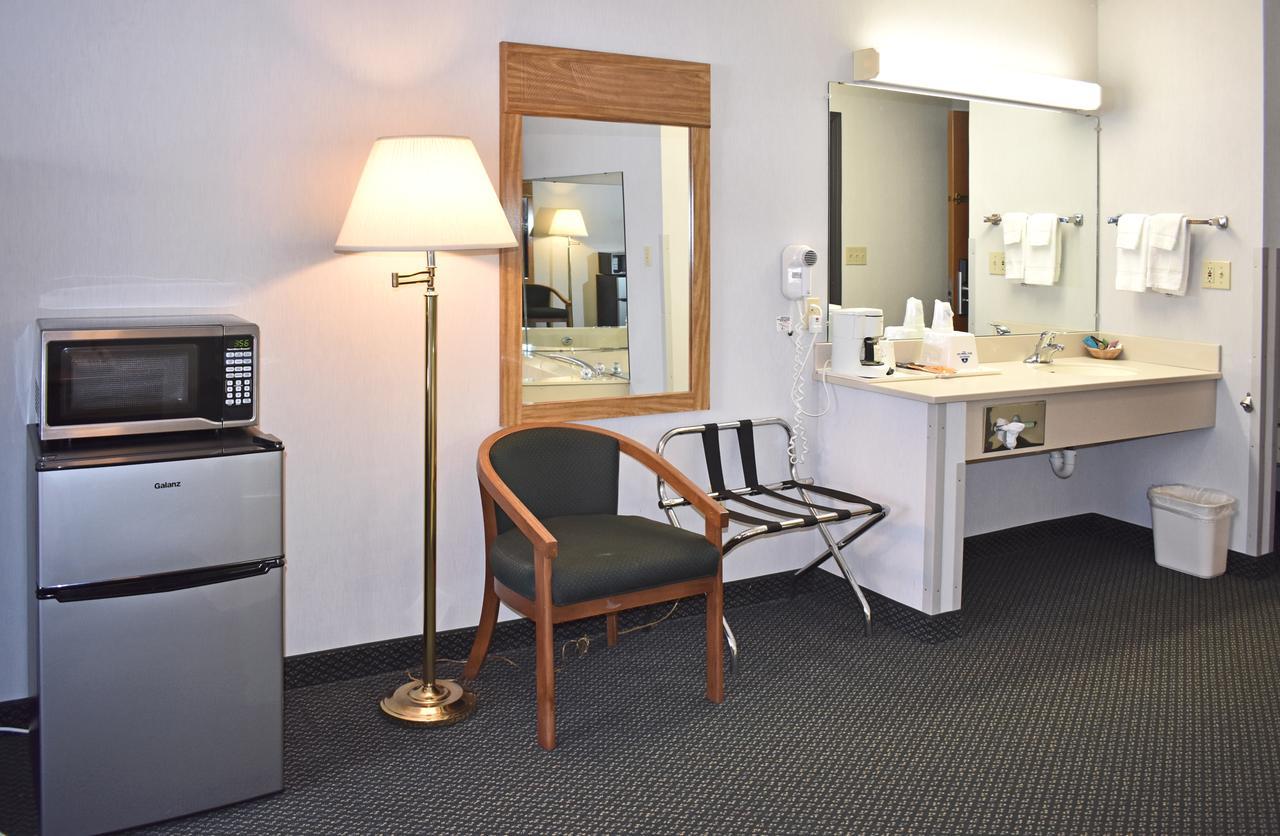 Americas Best Value Inn & Suites - Tahquamenon Country Newberry Luaran gambar