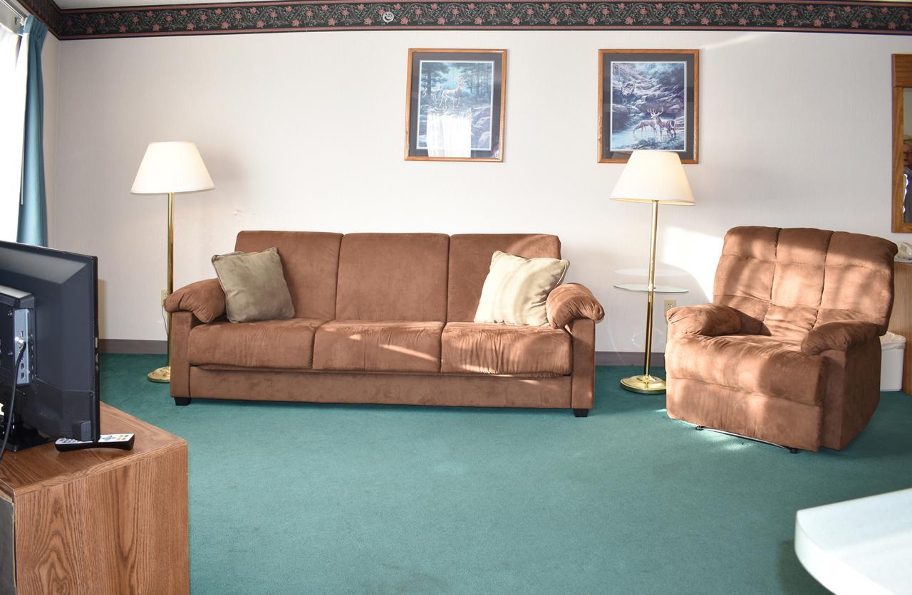 Americas Best Value Inn & Suites - Tahquamenon Country Newberry Luaran gambar
